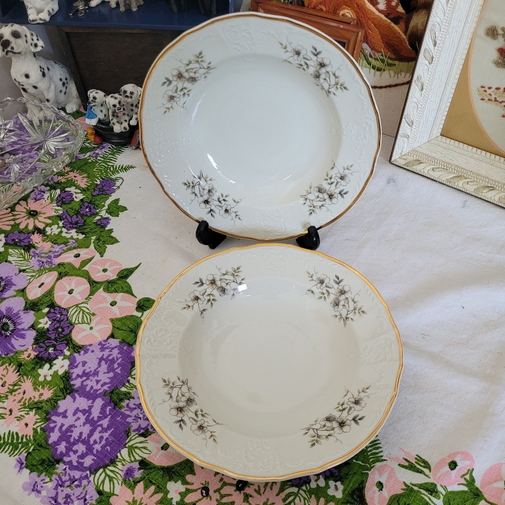Vintage "Blossom" Soup Bowl Replacement by Bernadotte Czechoslovakia Gold Rim